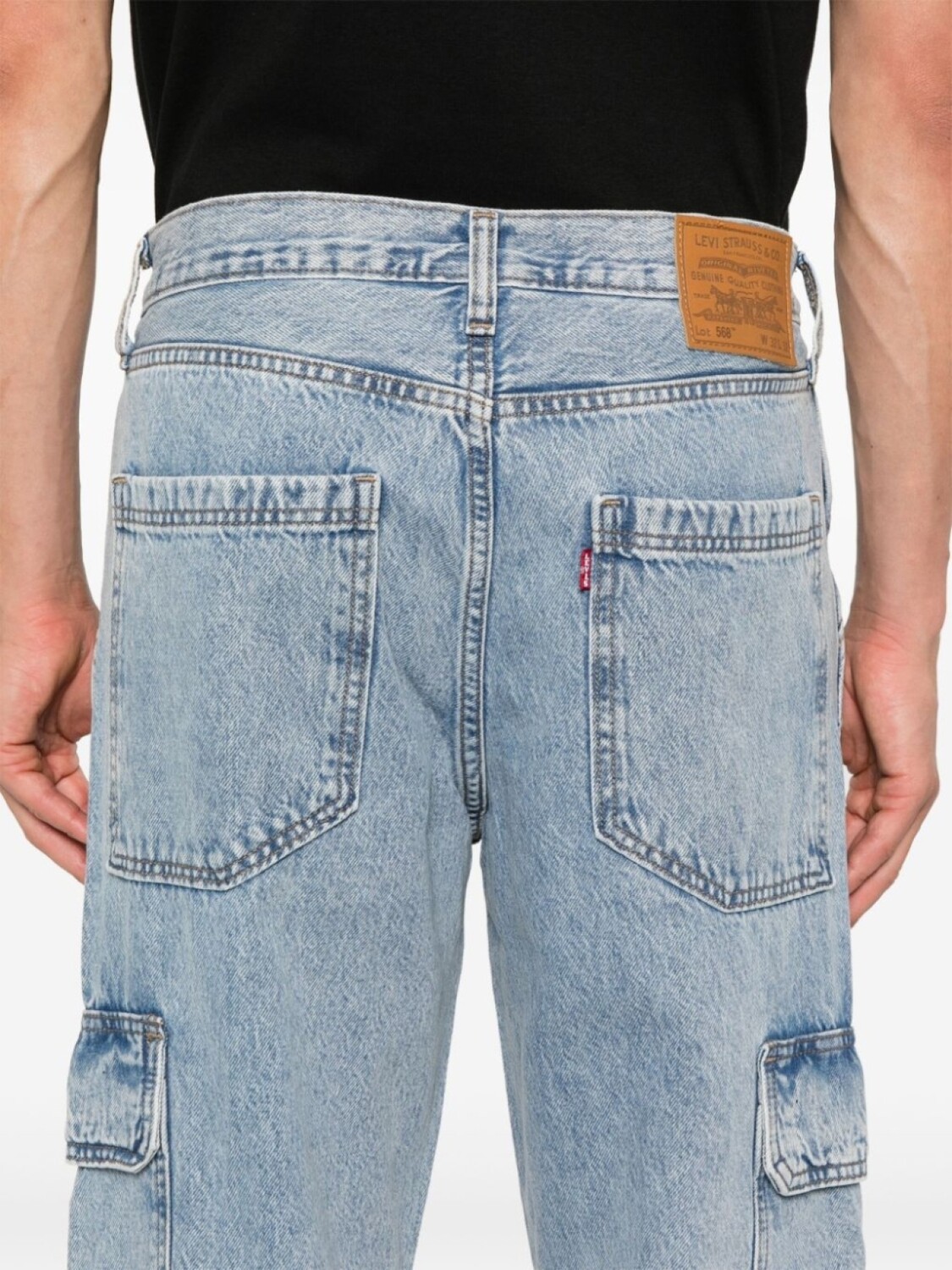 картинка Levi's 568™ джинсы карго, синий от магазина Одежда+