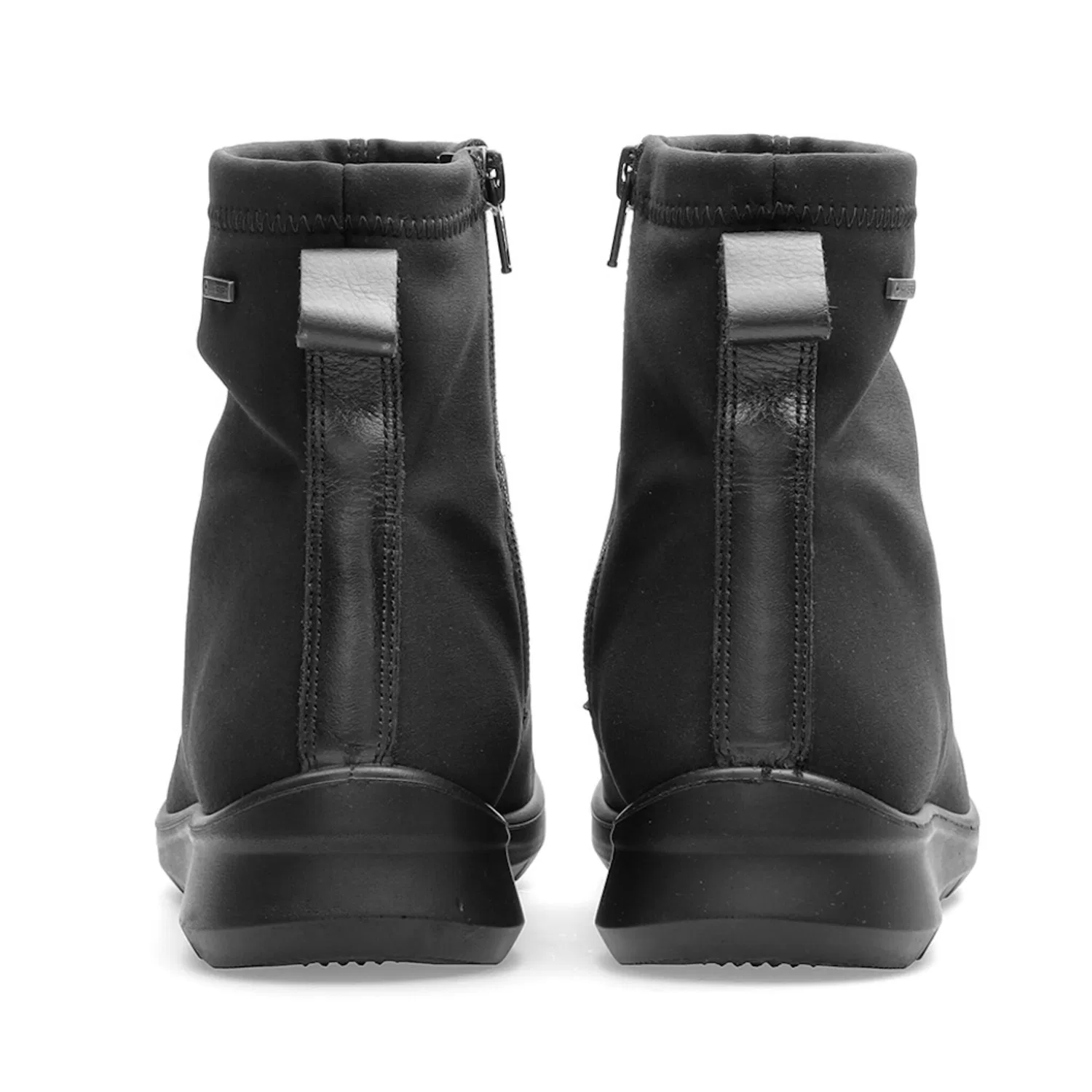 картинка Женские зимние дутики с мембраной Gore-Tex Ara, Black от магазина Одежда+