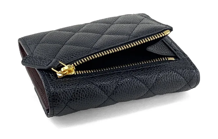 картинка CHANEL Женский бумажник на запястье из телячьей кожи черный от магазина Одежда+