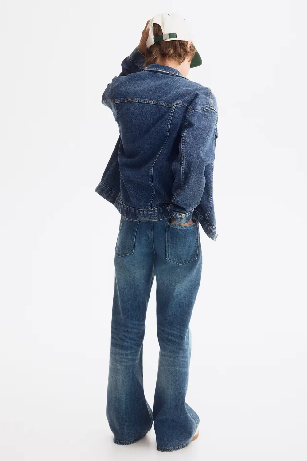 картинка Свободные джинсы-клеш H&M, Dunkles Denimblau от магазина Одежда+