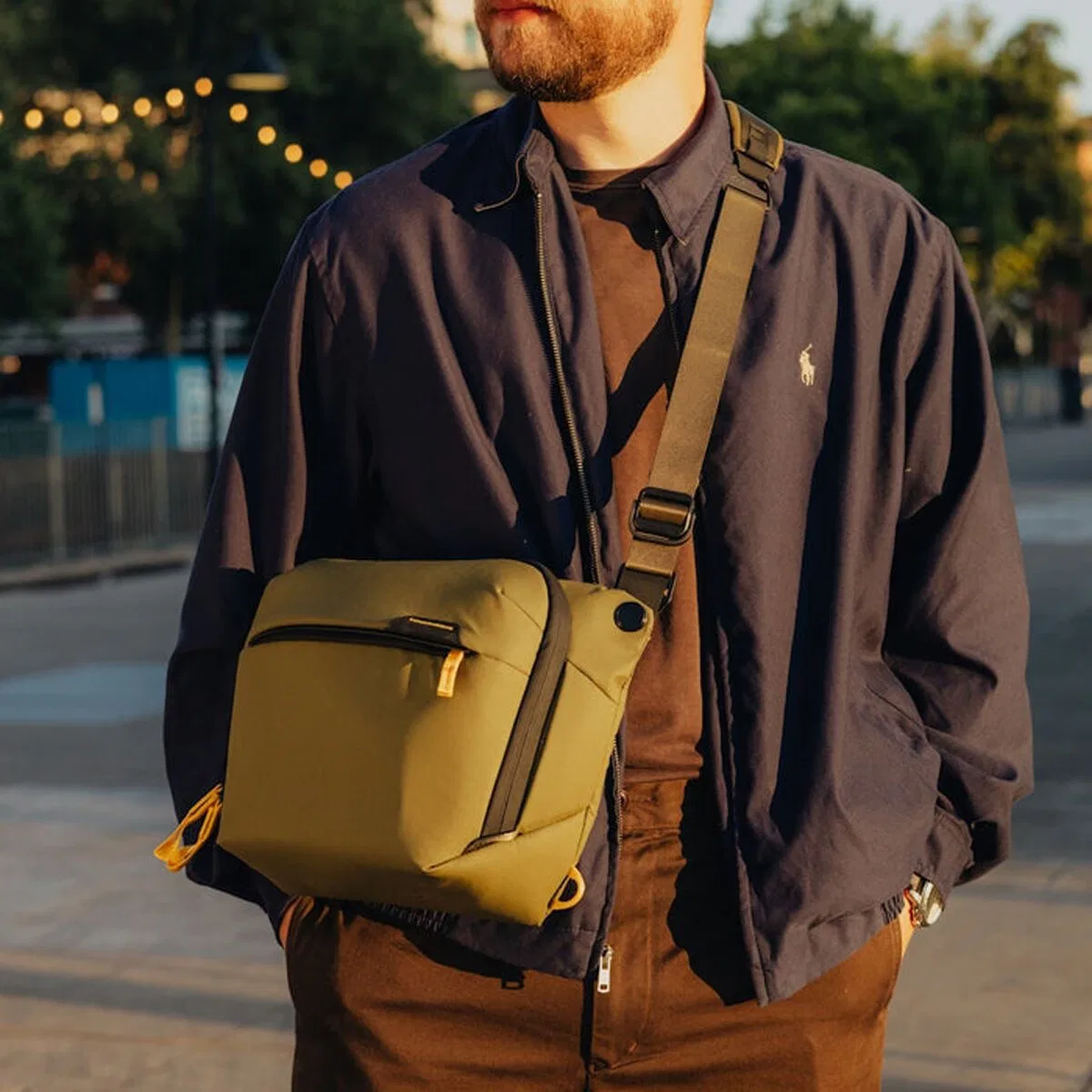 картинка Сумка-слинг Everyday 6L Sling Bag Peak Design, Kelp от магазина Одежда+