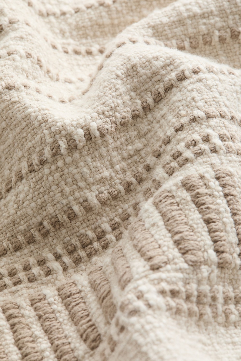 картинка Наволочка H&M Patterned Cotton, 40x60 см, бежевый от магазина Одежда+