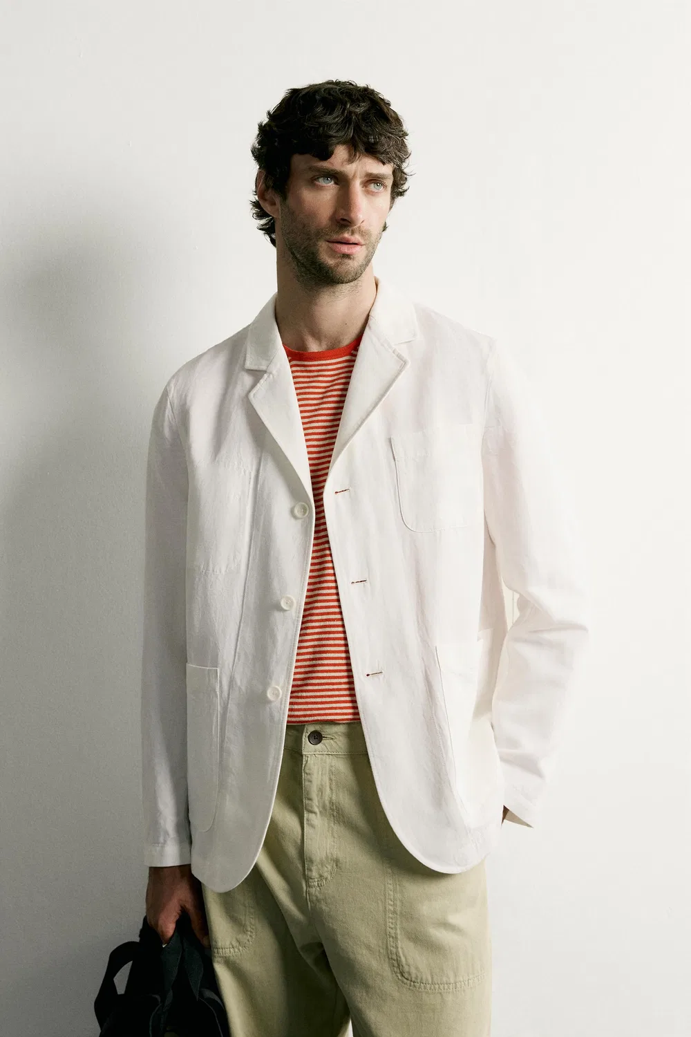 картинка Рубашка-куртка стандартного кроя с карманами ZARA, White от магазина Одежда+
