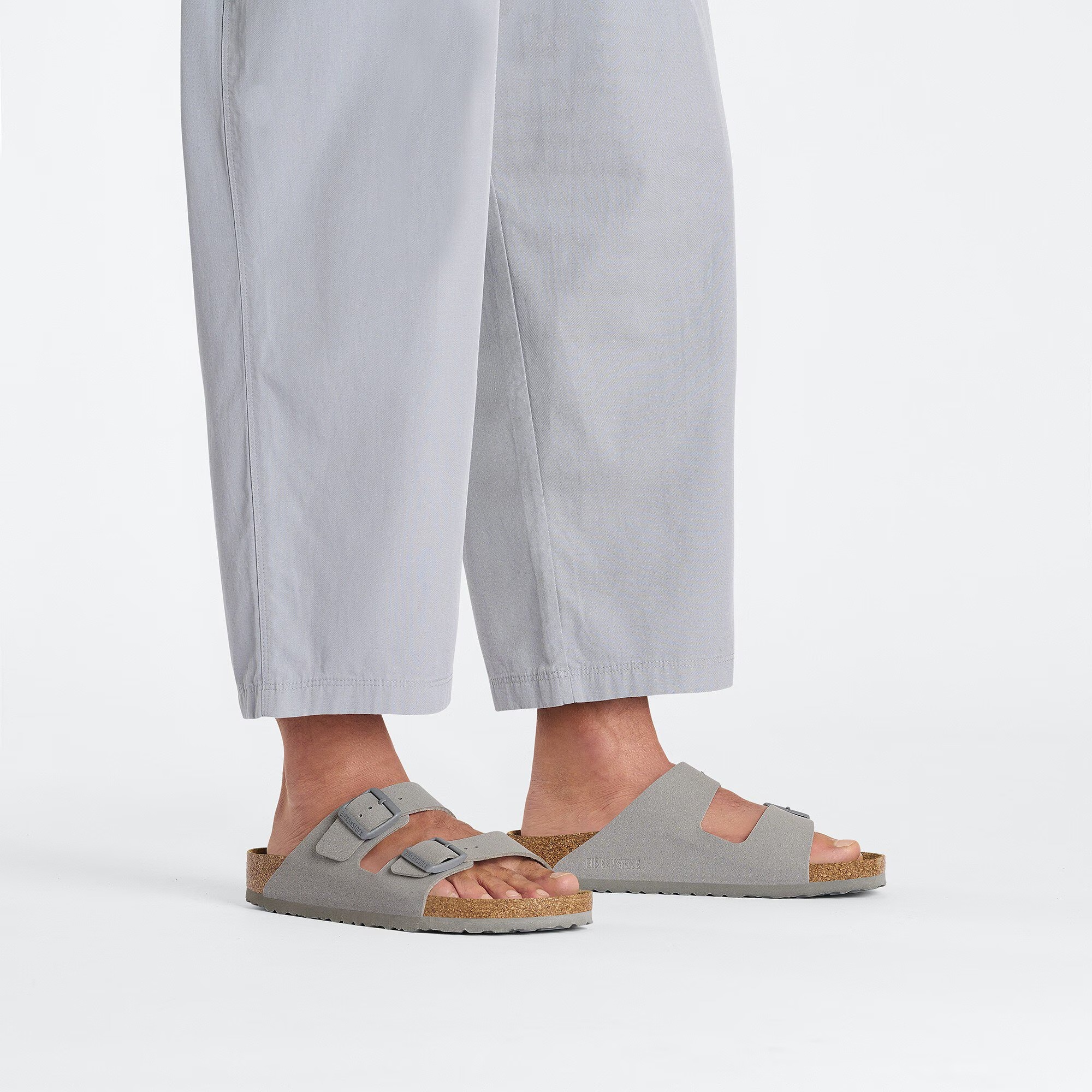 картинка Сандалии Birkenstock Arizona Birko-Flor, серый от магазина Одежда+