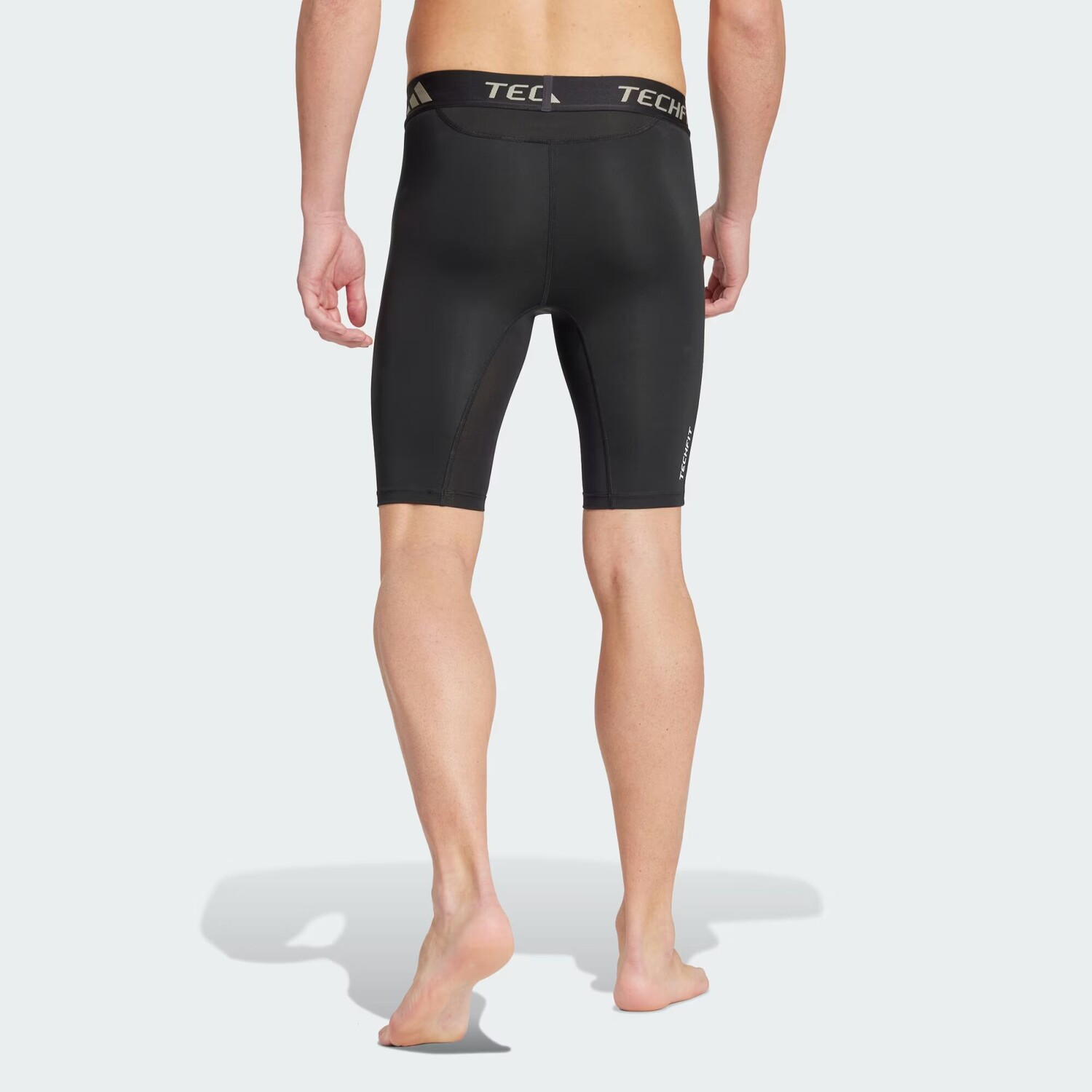 картинка Компрессионные шорты для тренировок TECHFIT Adidas, цвет Black от магазина Одежда+