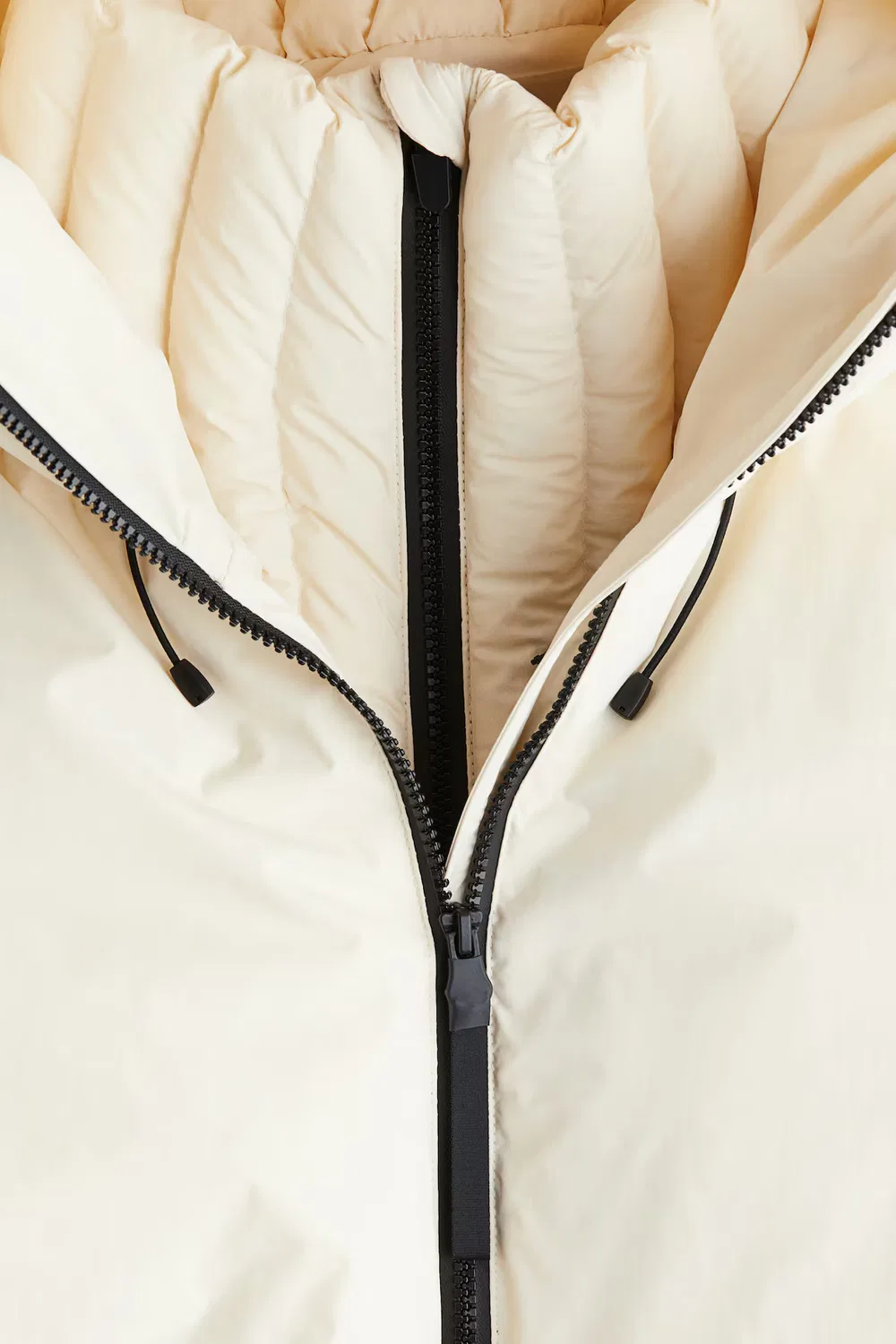 картинка Утепленная лыжная куртка с термоизоляцией H&M, Beige от магазина Одежда+