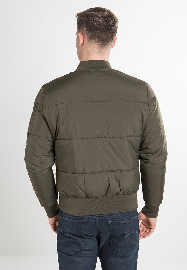 картинка Куртка-бомбер КУРТКА BASIC QUILT BOMBER Urban Classics, оливковый от магазина Одежда+