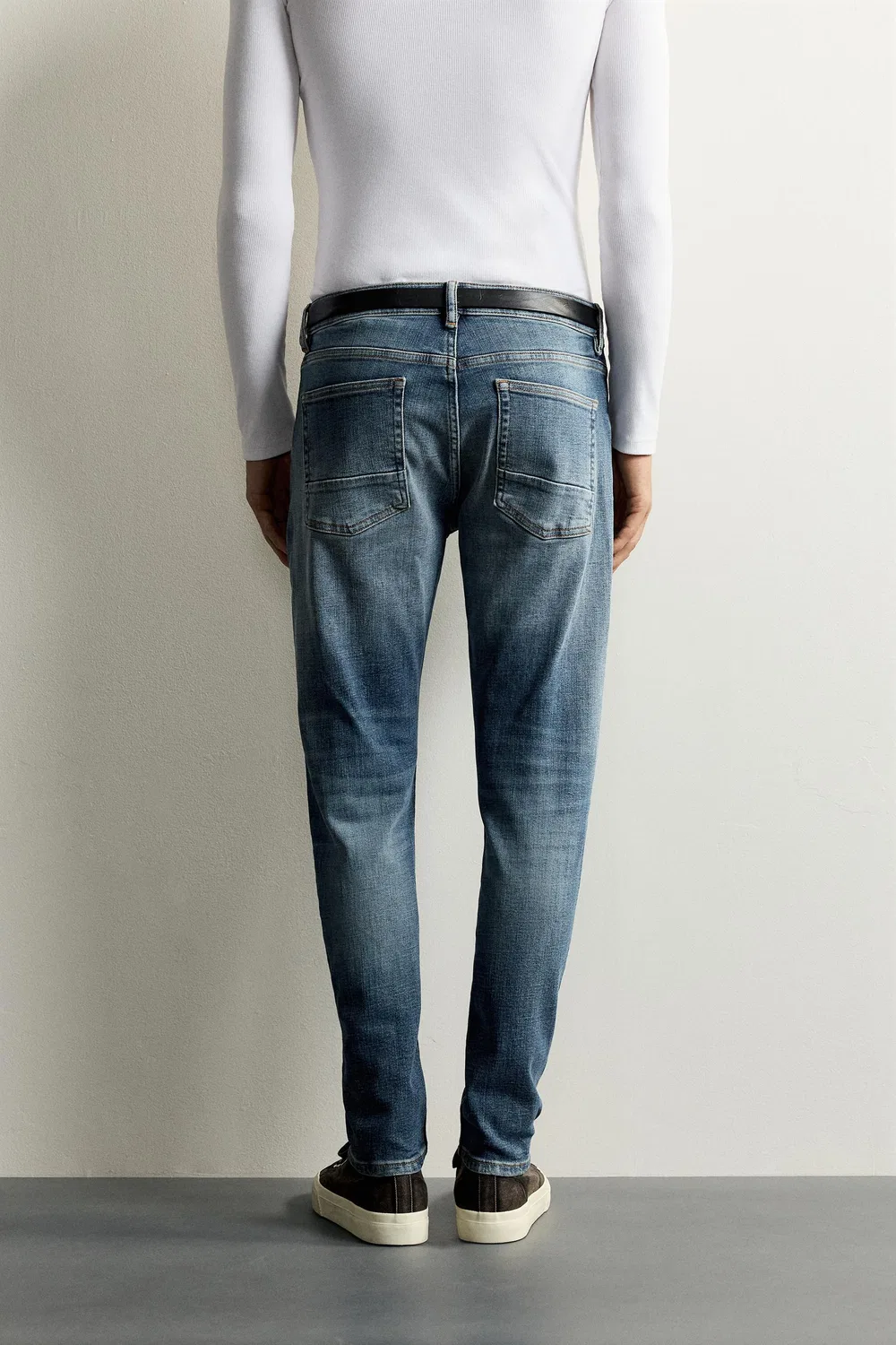 картинка Узкие джинсы ZARA, Mid-blue от магазина Одежда+