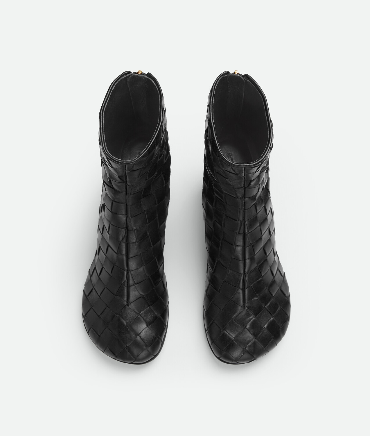 картинка Ботинки Atomic Bottega Veneta, черный от магазина Одежда+