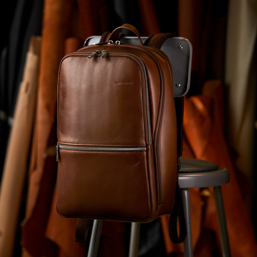 картинка Рюкзак Samsonite Classic Leather Slim (коньячный) от магазина Одежда+