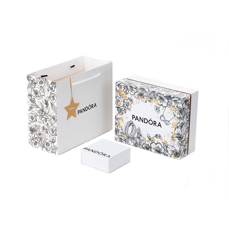 картинка Pandora Кольцо из серебра 925 пробы для женщин от магазина Одежда+
