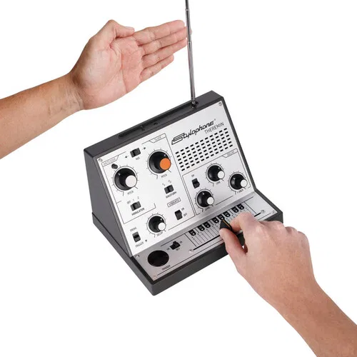 картинка Stylophone Stylophone Терменвокс Музыкальный инструмент от магазина Одежда+