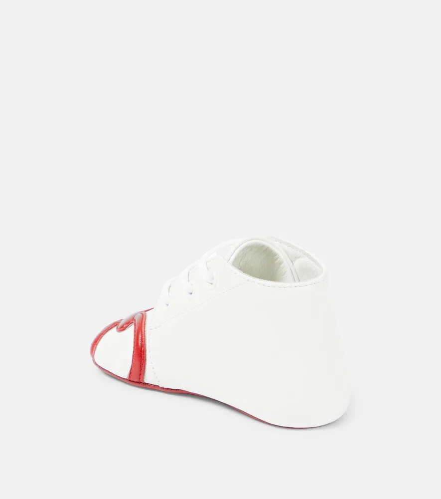 картинка Кожаные ботиночки Baby Love Christian Louboutin Kids, белый от магазина Одежда+