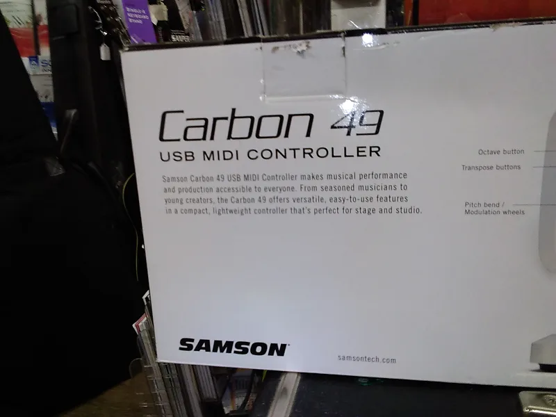 картинка USB MIDI контроллер Samson Carbon 49 2022 от магазина Одежда+