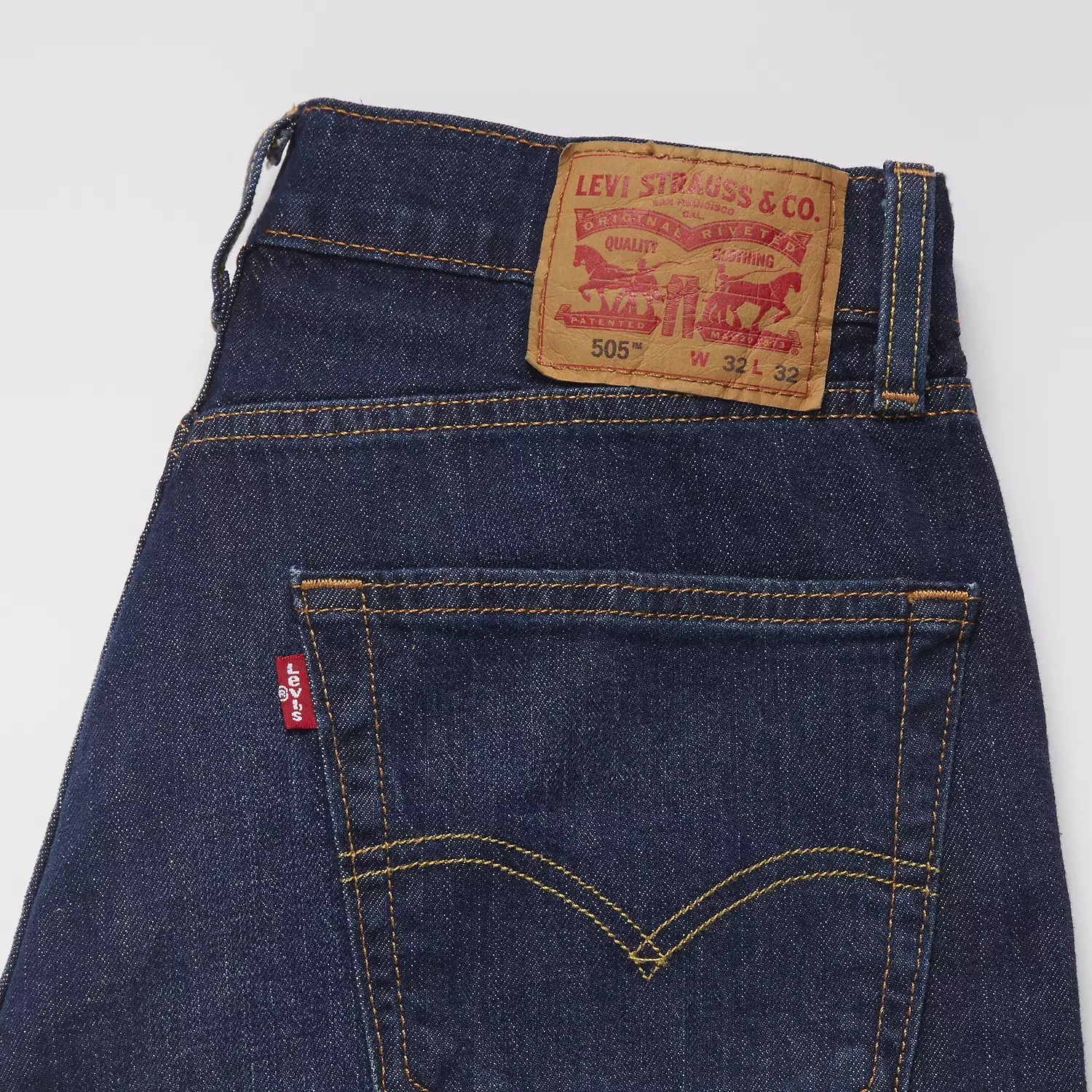 картинка Мужские джинсы Levi's 505 Regular Fit, насыщенный темно-синий от магазина Одежда+