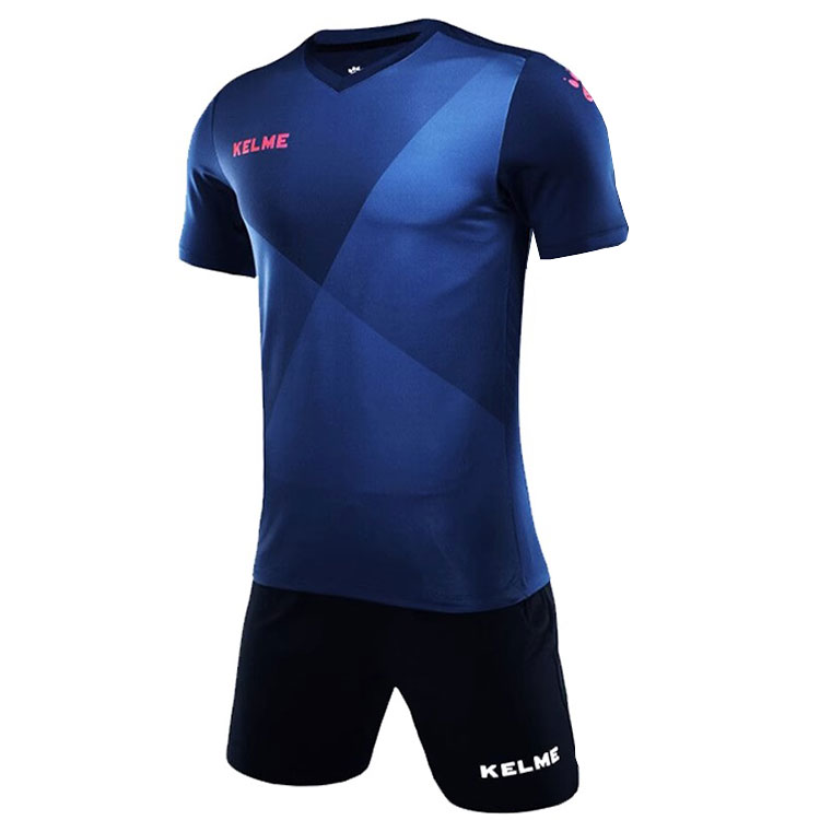 картинка Футбольная форма мужская KELME, серебро от магазина Одежда+