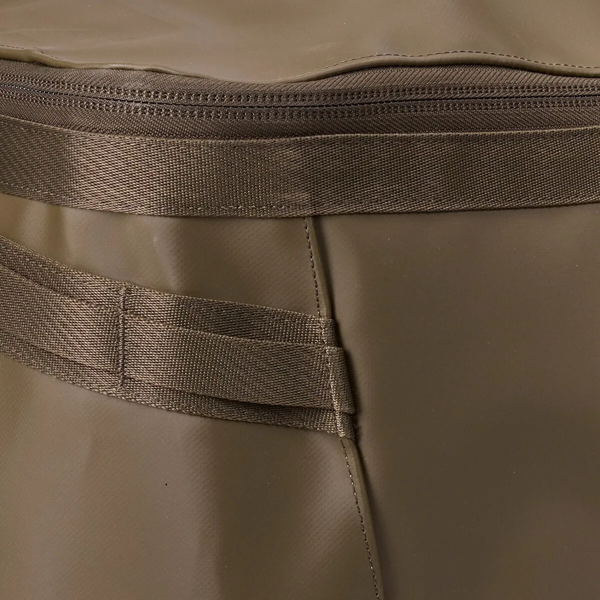 картинка Дорожная сумка 80 л Chasm Thule, Deep Khaki от магазина Одежда+