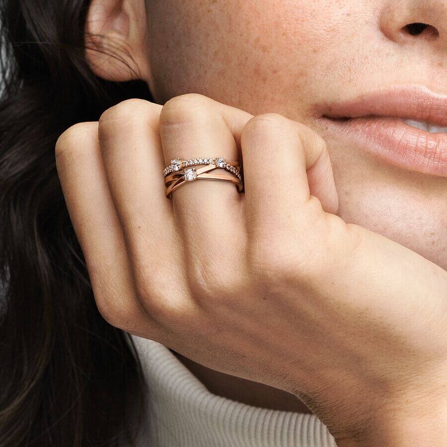 картинка Кольцо Pandora Timeless Sparkling Triple Band, розовое золото от магазина Одежда+