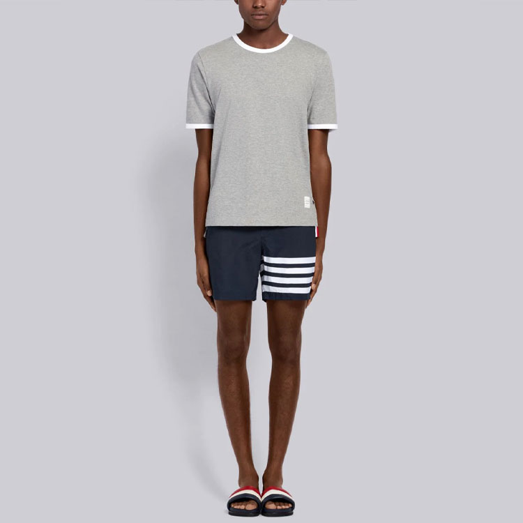 картинка Футболка Solid Tech Swim Short THOM BROWNE, синяя от магазина Одежда+
