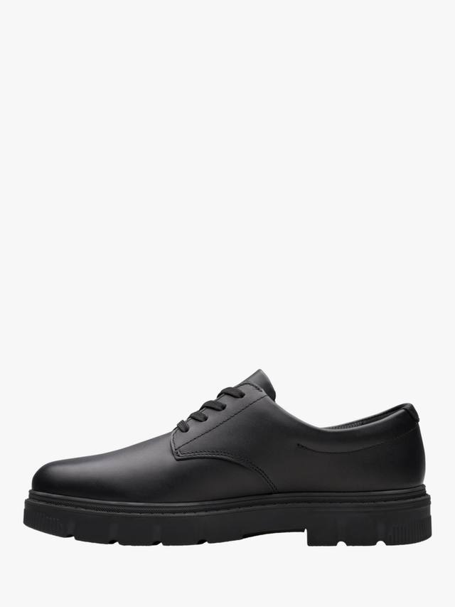 картинка Школьные туфли Clarks Lorcam Loop кожаные на шнуровке, черные от магазина Одежда+