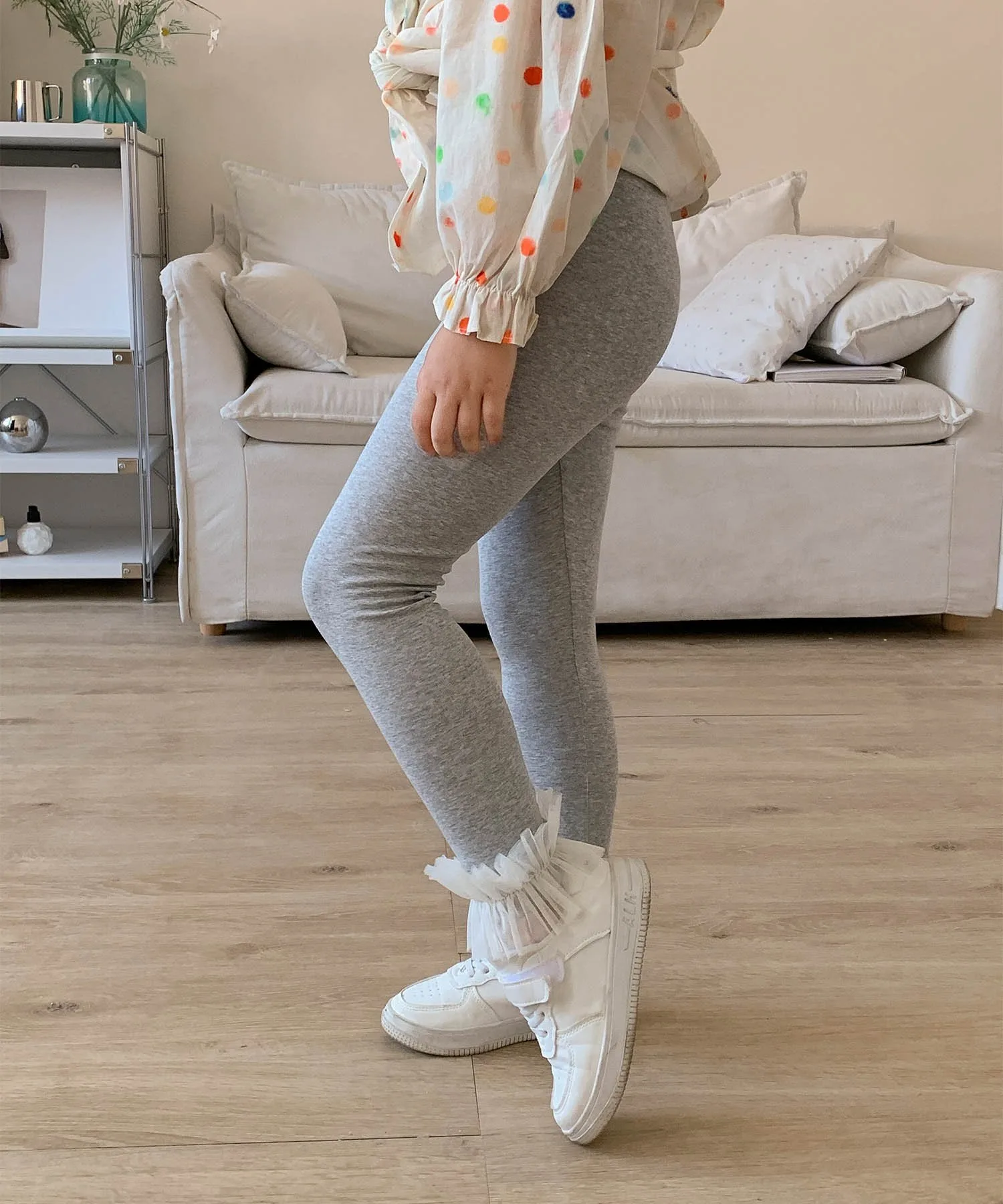 картинка Узкие леггинсы с тюлевой оборкой Aimoha Kids, gray от магазина Одежда+