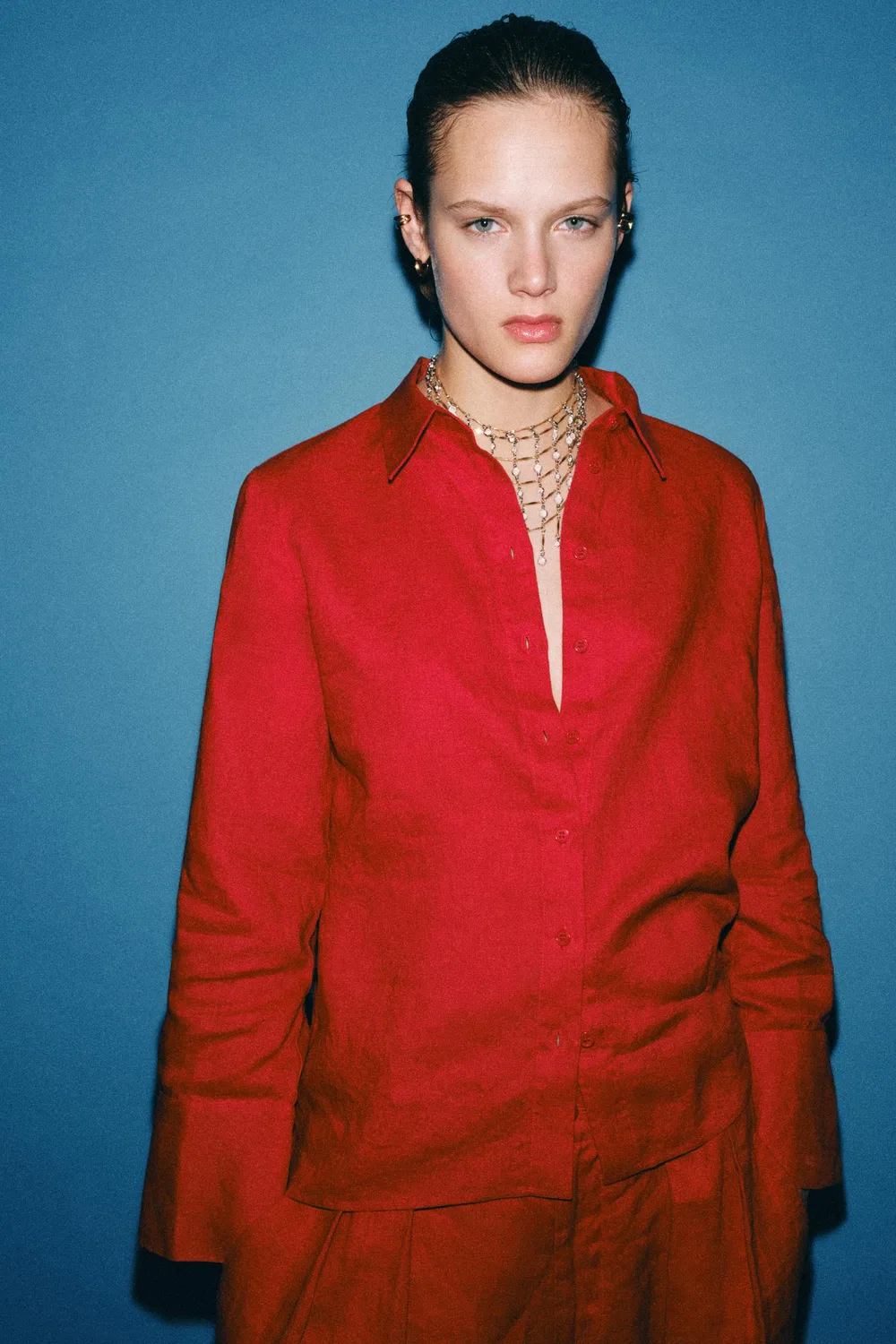 картинка Рубашка из 100% льна из коллекции ZW. ZARA, Red от магазина Одежда+