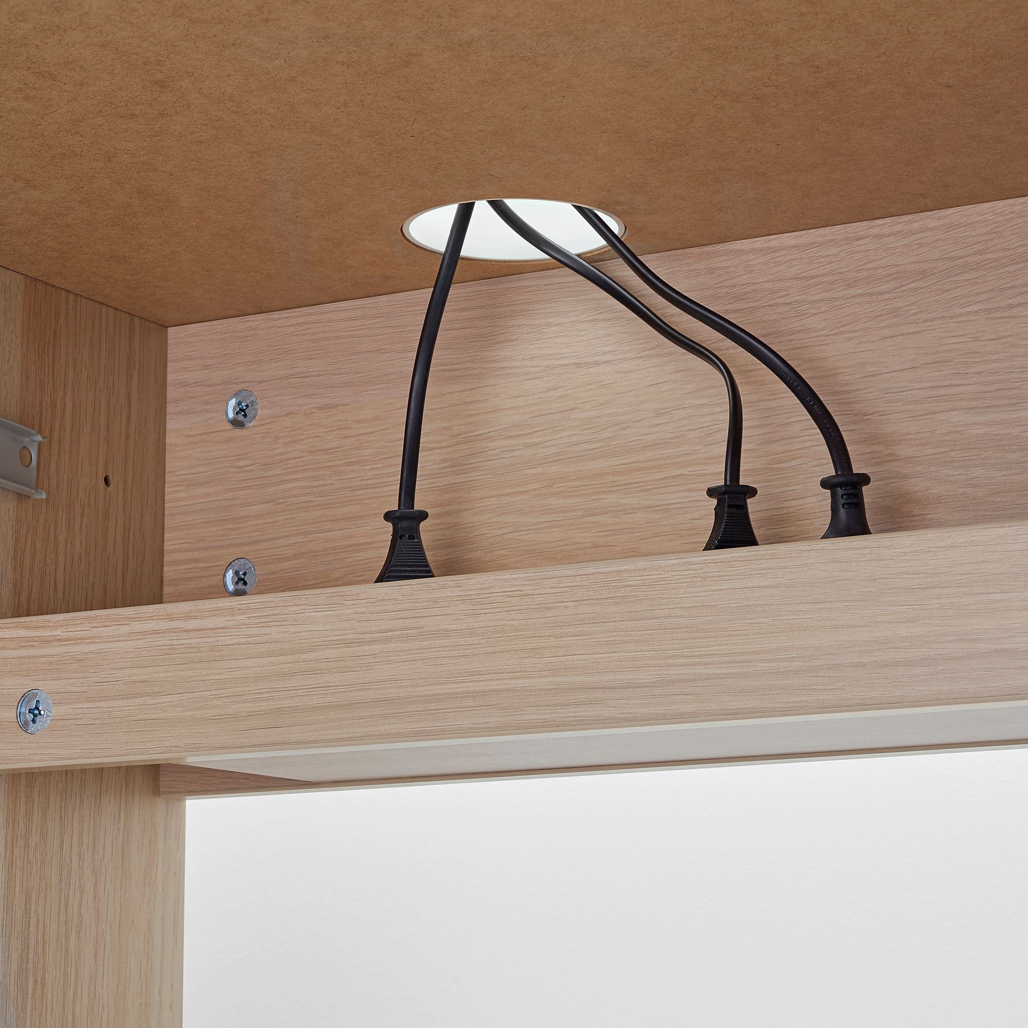картинка Письменный стол IKEA MICKE, 105x50 см, беленый дуб от магазина Одежда+