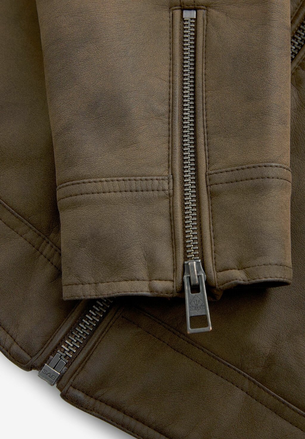картинка Куртка из искусственной кожи REGULAR FIT Next, цвет brown от магазина Одежда+